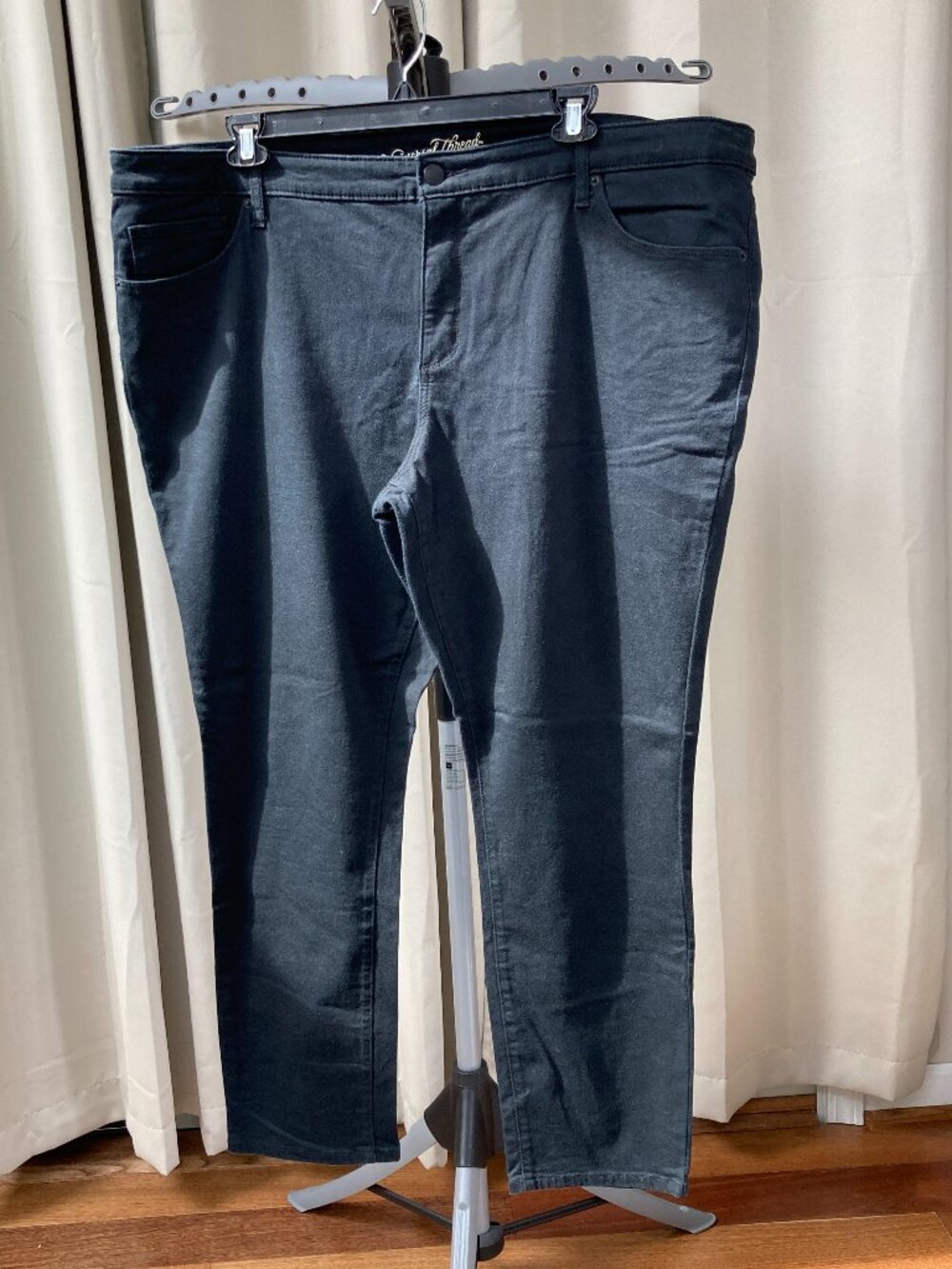 Universal Thread 26W Black Skinny Jeans